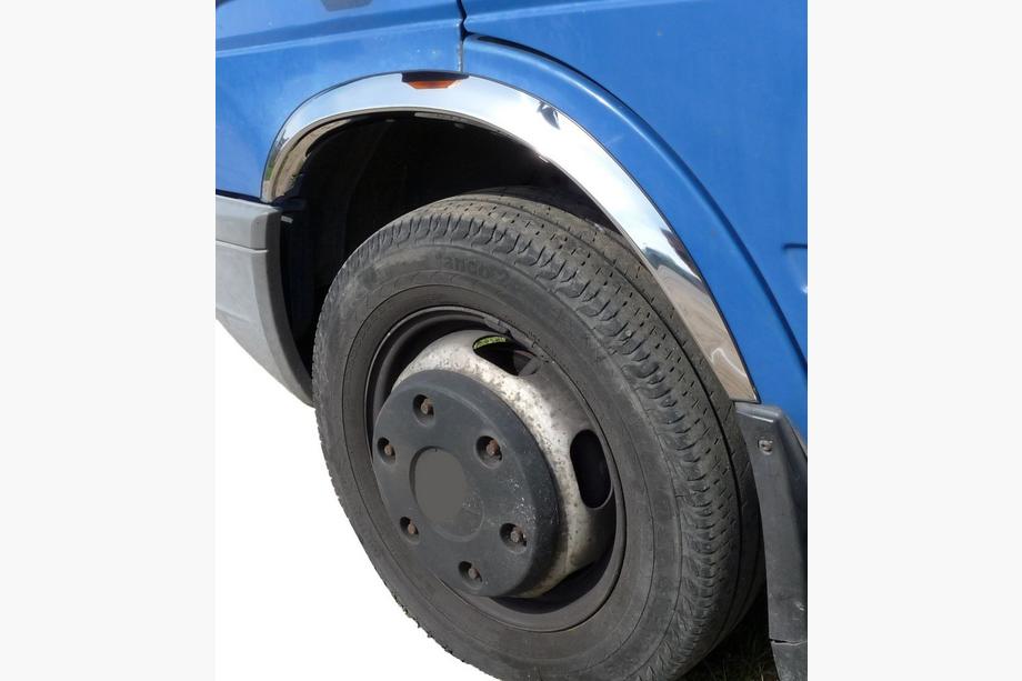 Mercedes Sprinter W901/902/903/904/905 1995–2006 Listwy na nadkola ze stali nierdzewnej (4 szt.) Zdjęcia 3