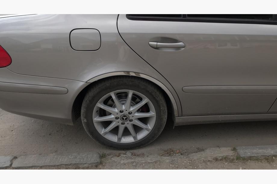 Mercedes E-class W211 2002-2009 Nakładki na nadkola (4 szt, stal nierdzewna) Zdjęcia 3