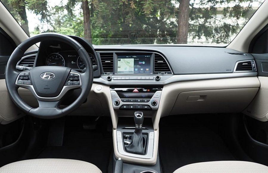 Przegląd Hyundai Elantra szóstej generacji