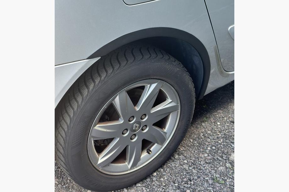Renault Espace 2002-2014 Nakładki na nadkola (4 szt, czarne) Image