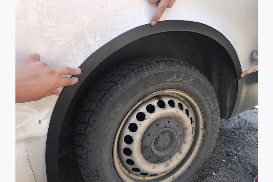 Volkswagen T5 Transporter 2003-2010 Poszerzenia nadkoli (6 szt, czarne) Zdjęcia 7