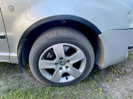 Skoda Superb 2001-2009 Nakładki na nadkola (4 szt, czarne) zdjęcia 2