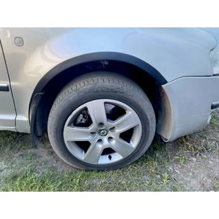 Nakładki na nadkola (4 szt, czarne) Skoda Superb 2001-2009 zdjęcia 2
