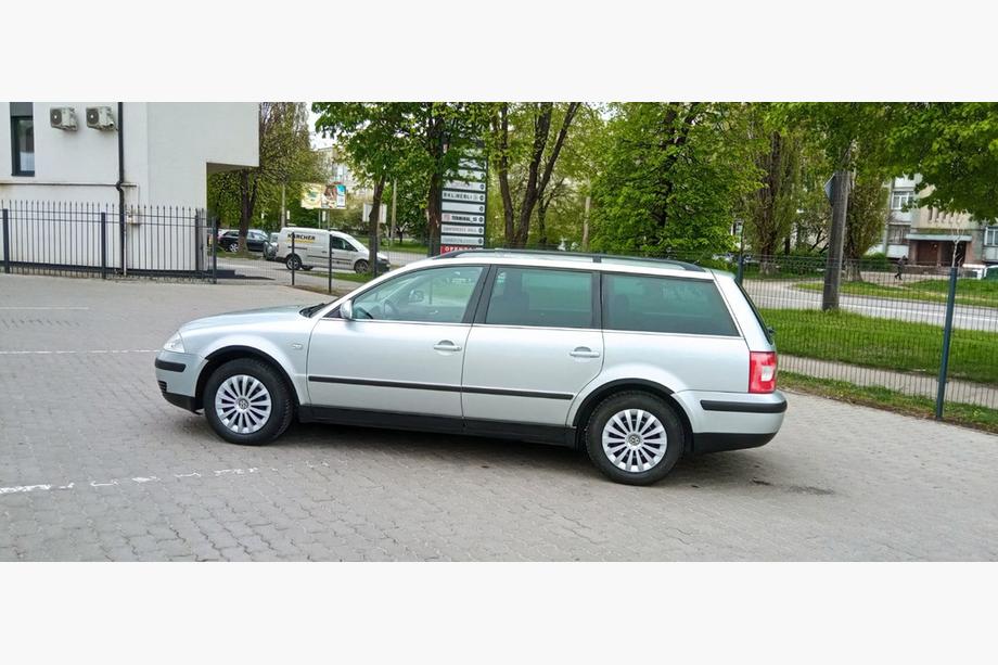 Volkswagen Passat B5 1997-2005 Nakładki na nadkola (4 szt, czarne) SW, 1996-2000, Metal Zdjęcia 4