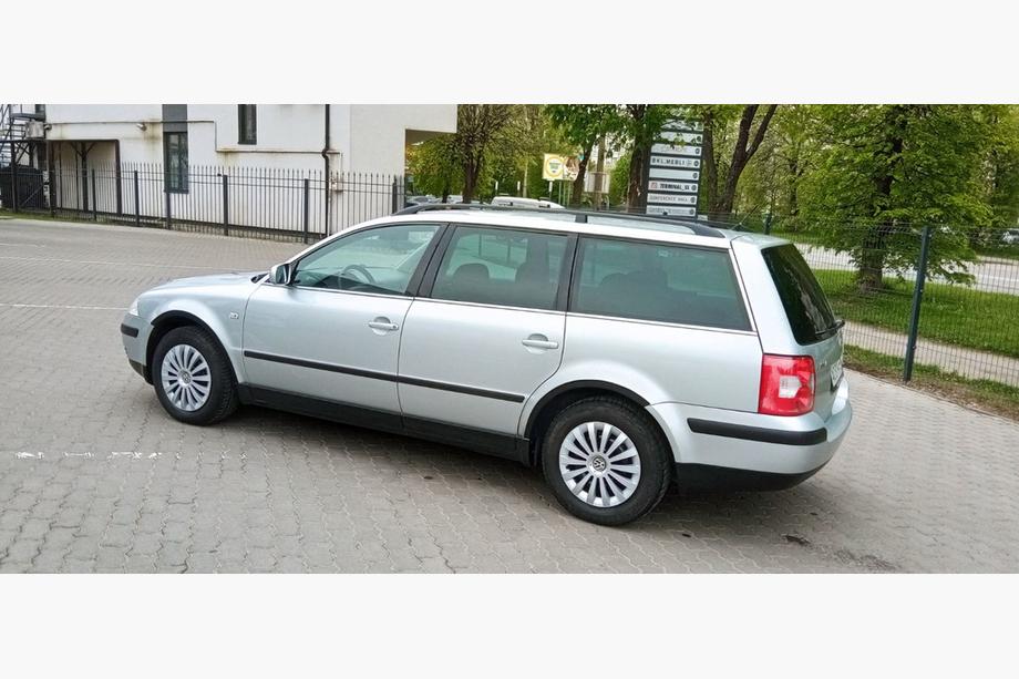 Volkswagen Passat B5 1997-2005 Nakładki na nadkola (4 szt, czarne) SW, 1996-2000, Metal Zdjęcia 9
