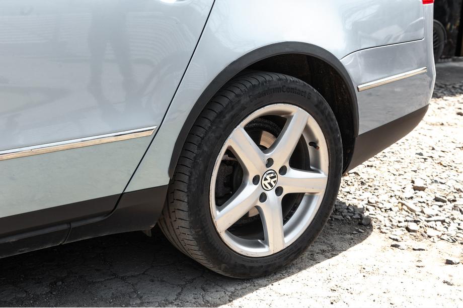 Volkswagen Passat B6 2006-2012 Poszerzenia nadkoli (4 szt, ABS) Zdjęcia 10