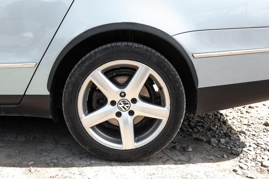 Volkswagen Passat B6 2006-2012 Poszerzenia nadkoli (4 szt, ABS) Zdjęcia 12