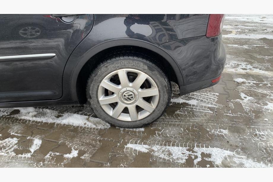 Volkswagen Touran 2003-2010 Nakładki na nadkola (4 szt, czarne) Zdjęcia 5