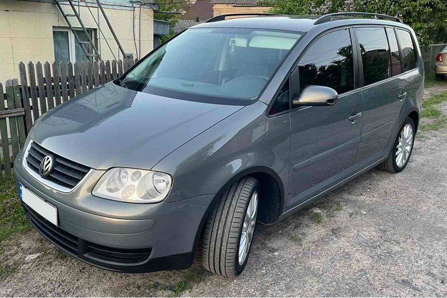 Volkswagen Touran 2003-2010 Nakładki na nadkola (4 szt, czarne) 2003-2006, Plastikowe Image
