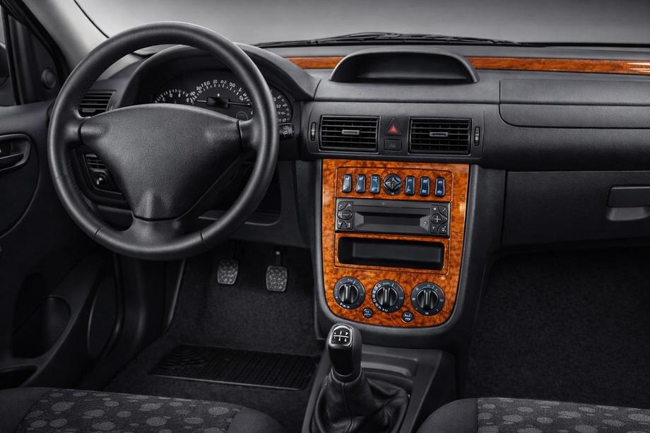 Mercedes Vaneo W414 2001-2005 Nakładki na Deskę Rozdzielczą Image