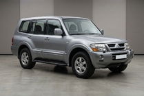 Mitsubishi Pajero Wagon III 1999-2006 Progi Boczné Bosphorus Black (2 szt., Aluminium) zdjęcia 1