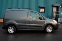 Citroen Berlingo 2008-2018 Listwy Ozdobne Szyb ze Stali Nierdzewnej OmsaLine - Włoska Stal Nierdzewna zdjęcia 2