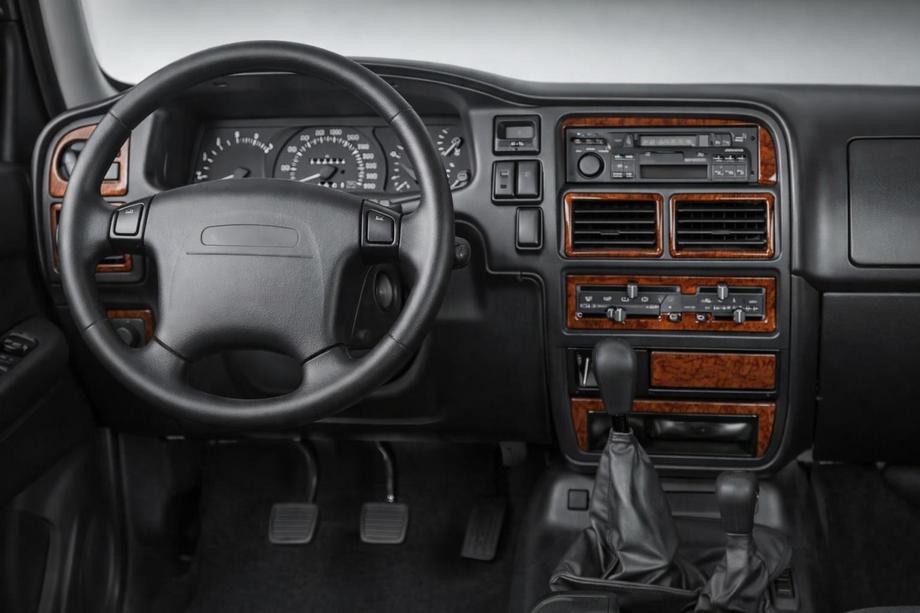Opel Frontera 1991-1998 Nakładki na Deskę Rozdzielczą Image