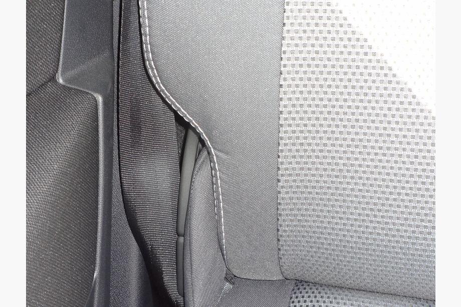 Renault Fluence 2009-2016 Pokrowce samochodowe (2009-2012, materiałowe, Classik) Dzielone Zdjęcia 6