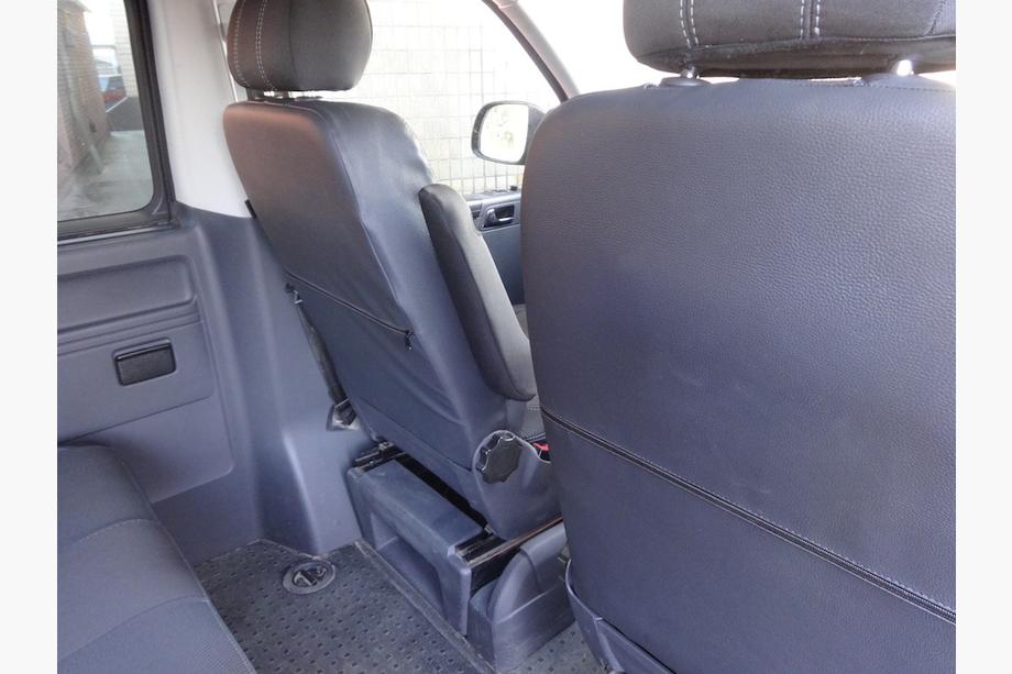 Volkswagen T5 2010-2015 Pokrowce Samochodowe (Skóra Syntetyczna↗Tkanina, Premium) Przednie fotele (2↗1) Zdjęcia 7