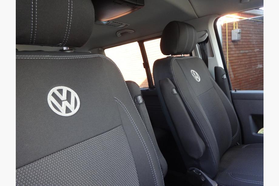 Volkswagen T5 2010-2015 Pokrowce Samochodowe (Skóra Syntetyczna↗Tkanina, Premium) Przednie fotele (2↗1) Zdjęcia 9