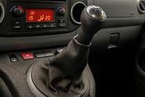 Peugeot Partner Tepee 2008-2018 Mieszek Zmiany Biegów Skórzany zdjęcia 1