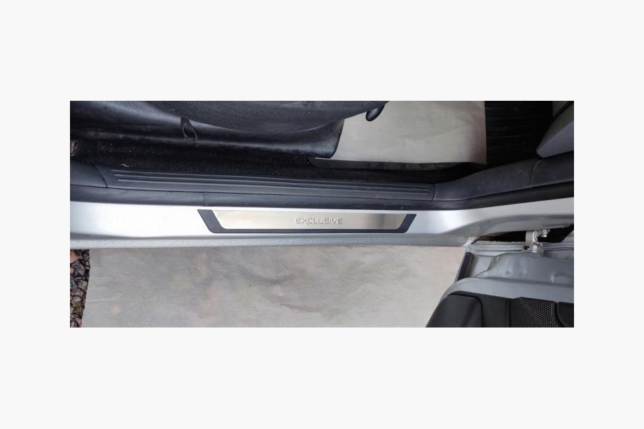 Ford Focus I 1998-2005 Nakładki progowe Flexill (4szt) Exclusive Image