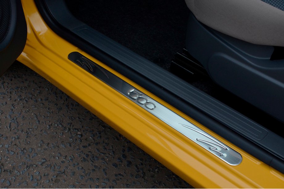 Fiat 500/500L 2013-2022 Nakładki progowe 500 (OmsaLine, 2 szt., stal nierdzewna) Image