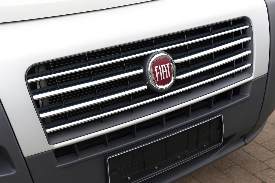 Fiat Ducato 2006-2025 Chromowane Nakładki na Grill 2006-2014 (6 szt., Stal Nierdzewna) Image