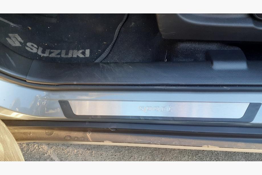 Suzuki SX4 2006-2013 Nakładki progowe (4 szt.) Exclusive Image