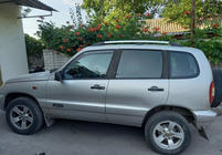 Chevrolet Niva 1998-2020 Relingi Dachowe Chromowane zdjęcia 2