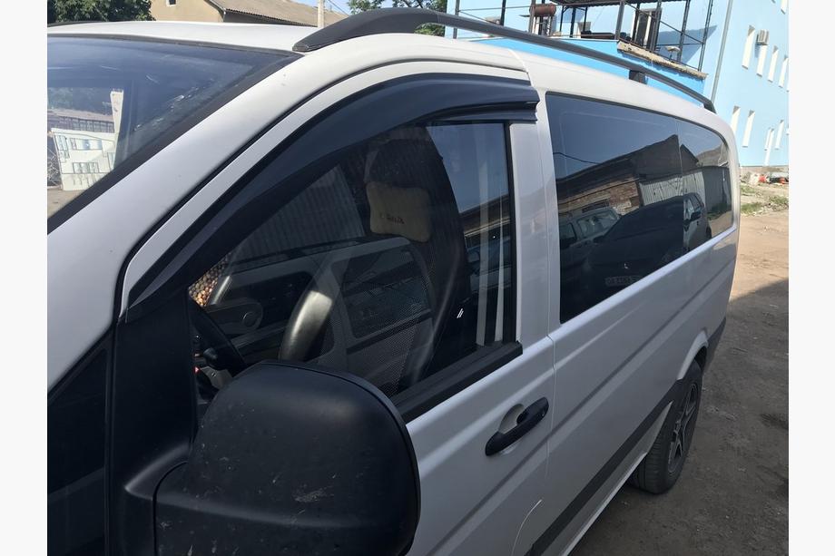 Mercedes Vito W639 2004-2014 Deflektory Okien (2 szt., Sunplex Sport) Zdjęcia 5