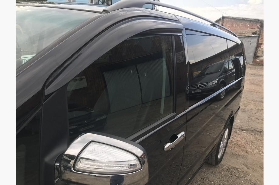 Mercedes Viano 2004-2014 Deflektory Okien (2 szt., Sunplex Sport) Zdjęcia 5