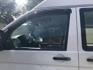 Volkswagen T5 2010-2015 Deflektory Okien (2 szt, MyRacing) zdjęcia 2