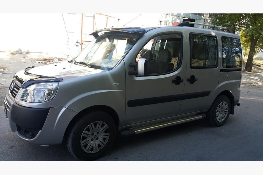 Fiat Doblo I 2001-2005 Daszek na przednia szybe (czarny polysk, 5mm) Zdjęcia 6