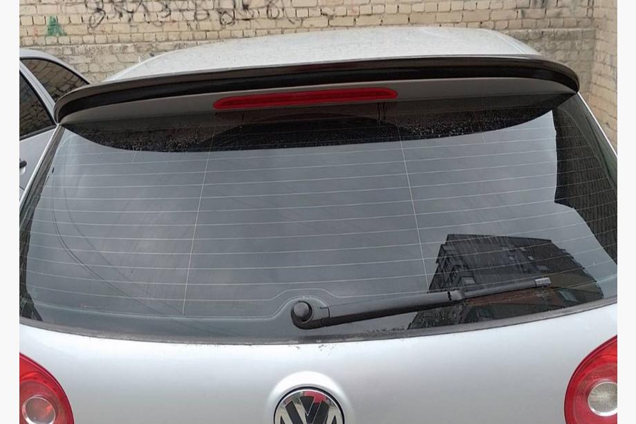 Volkswagen Golf 5 2003-2009 Spojler (zagruntowany do malowania) Image