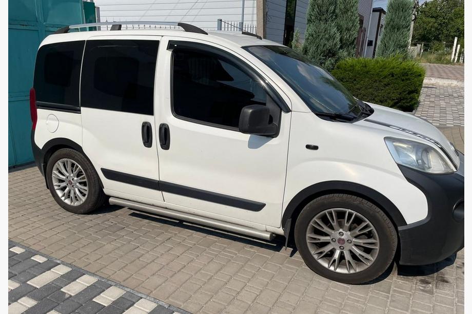 Fiat Fiorino/Qubo 2008-2024 Nakładki na nadkola (4 szt, czarne) 1 Drzwi Bocznych, Metalowe Zdjęcia 6