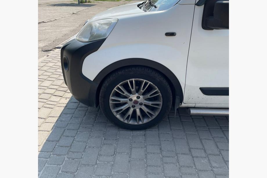 Fiat Fiorino/Qubo 2008-2024 Nakładki na nadkola (4 szt, czarne) 1 Drzwi Boczny, Tworzywo ABS Image