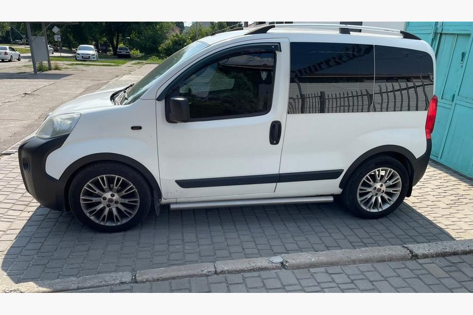 Fiat Fiorino/Qubo 2008-2024 Nakładki na nadkola (4 szt, czarne) 1 Drzwi Bocznych, Metalowe Zdjęcia 8