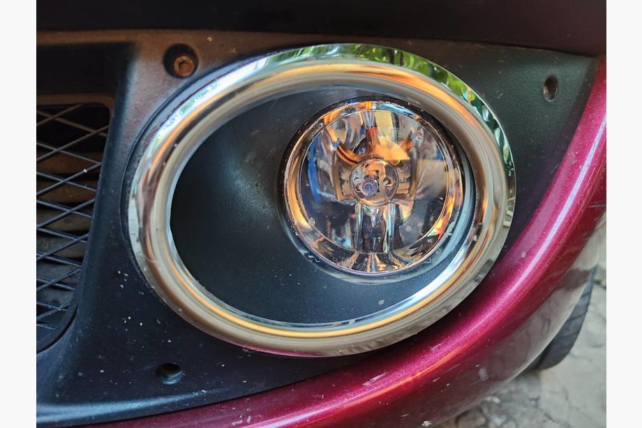 Fiat Doblo I 2005-2010 Nakładki na światła przeciwmgielne (2 szt., stal nierdzewna) Carmos - Turecka Stal Nierdzewna Image