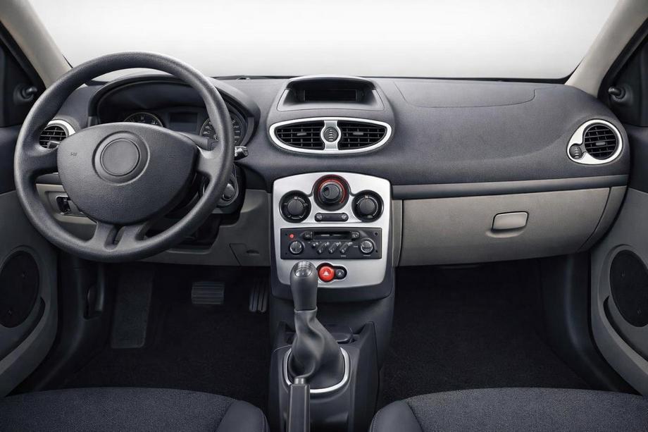 Renault Clio III 2005-2012 Nakładki na deskę rozdzielczą 2008-2012 Carbon Image