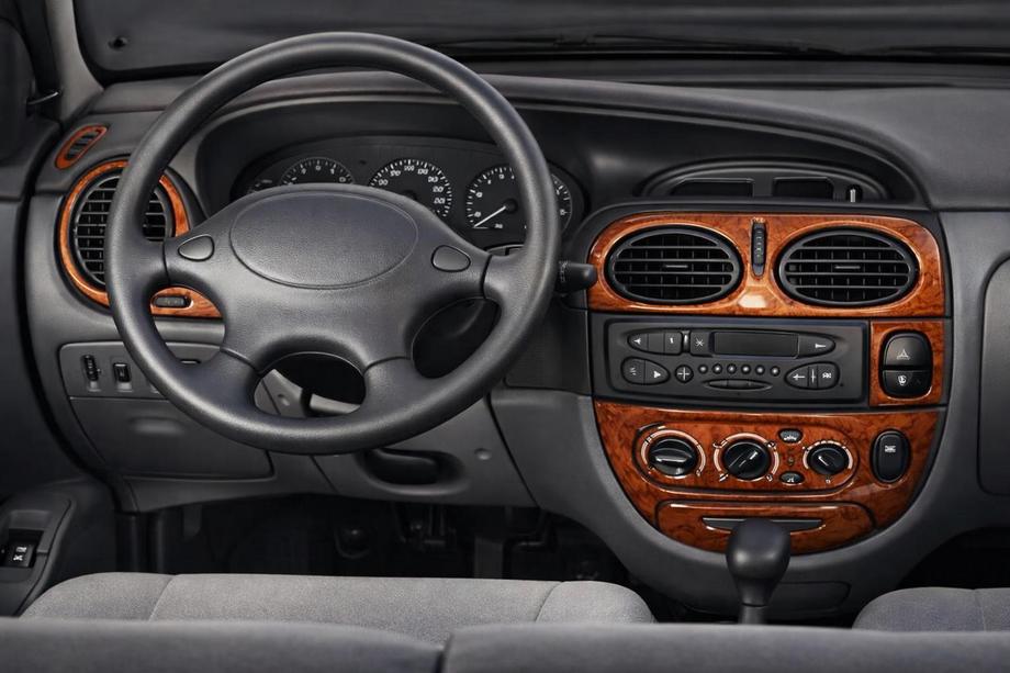 Renault Megane I 1996-2004 Nakładki na deskę rozdzielczą 1999-2003 (Meric, Turcja) Image