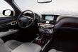 Sedan klasy biznes Infiniti Q70 zdjęcia 7