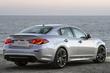 Sedan klasy biznes Infiniti Q70 zdjęcia 2
