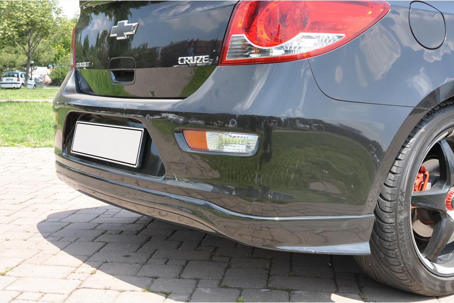 Chevrolet Cruze 2009–2015 Nakładka na tylny zderzak HB (Meliset, do lakierowania) Image