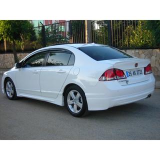 Progi boczne (zagruntowane do malowania) Honda Civic Sedan VIII 2006-2011 zdjęcia 2