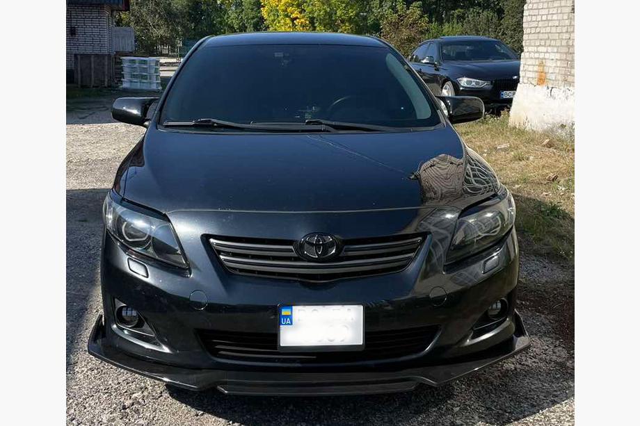 Toyota Corolla 2007-2013 Nakładka na przedni zderzak (pod lakierowanie) Zdjęcia 4