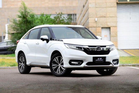 Przegląd zwrotnicy Honda Avancier 2017 roku modelowego