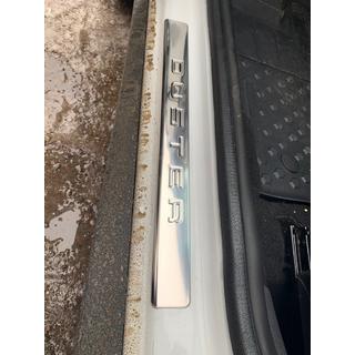 Nakładki progowe OmsaLine (4 szt, stal nierdzewna) Dacia Duster 2008-2018 zdjęcia 3