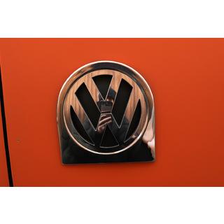 Obwódka tylnego logo (stal nierdzewna) zdjęcia 1