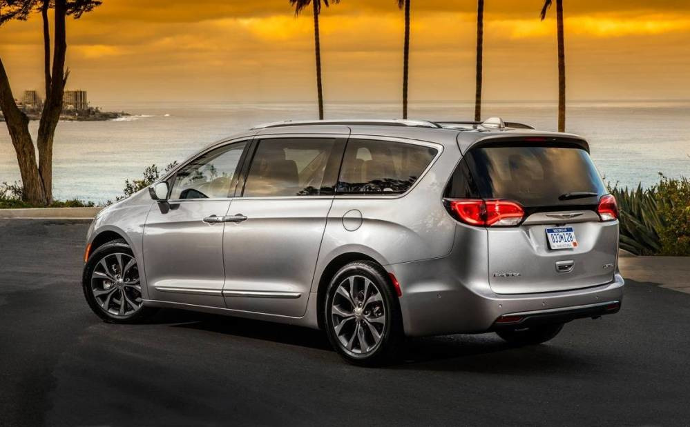 Przegląd minivana Chrysler Pacifica