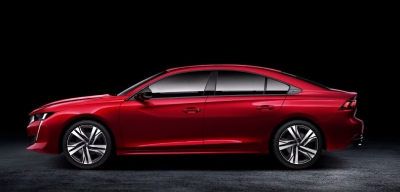 Nowy Peugeot 508: zmiana lidera we francuskiej rodzinie