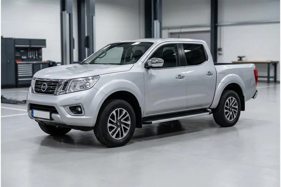 Nissan Navara/NP300 2016- Progi boczne Fullmond (2 szt., aluminium) Image