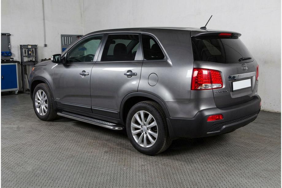 Kia Sorento II XM 2009-2014 Progi Boczne Maydos V2 (2 szt., Aluminium i Stal Nierdzewna) 2013-2016 Image
