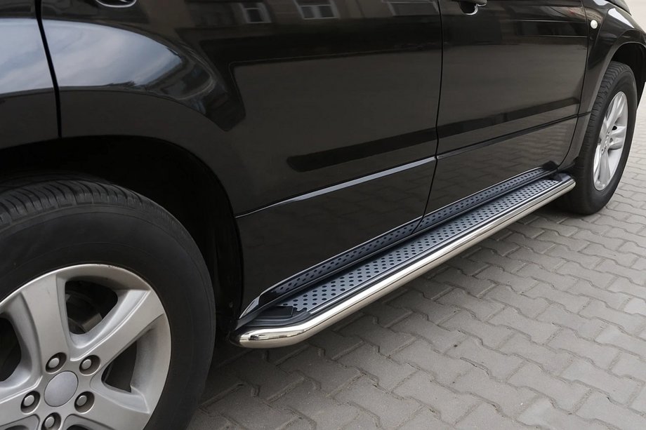 Suzuki Grand Vitara 2005-2017 Progi Boczne Maydos V2 (2 szt., Aluminium i Stal Nierdzewna) Image